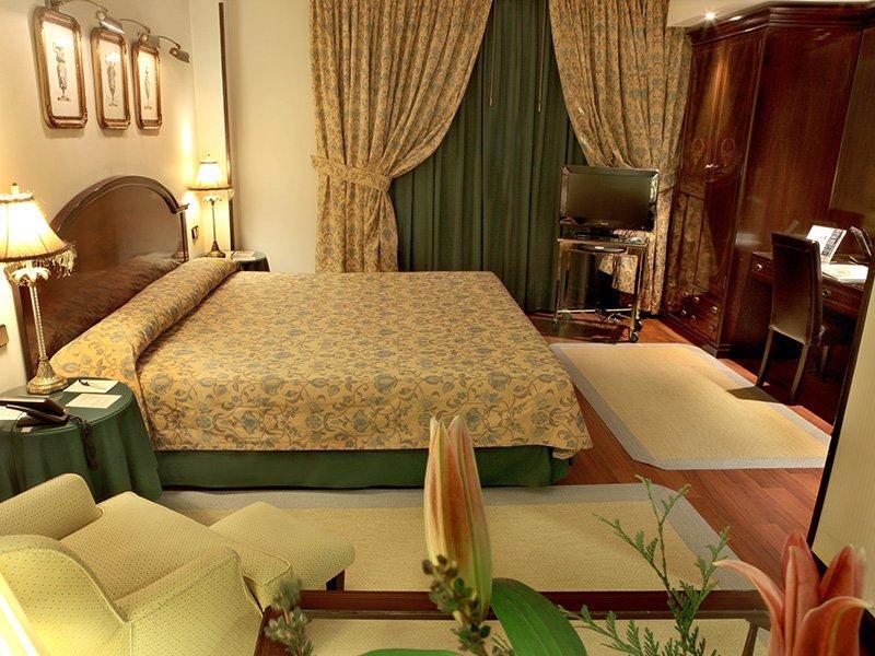 Sercotel Gran Hotel Conde Duque Madrid Room photo